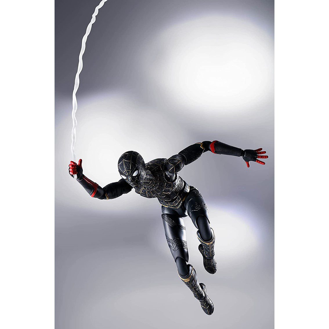 4573102630070-PN-MV630070-Cod.-Articulo-DSP0000007681-Figura-tamashii-nations-marvel-spider-man-no-way-home-spider-man-traje-negro-dorado-sh-figuarts-3
