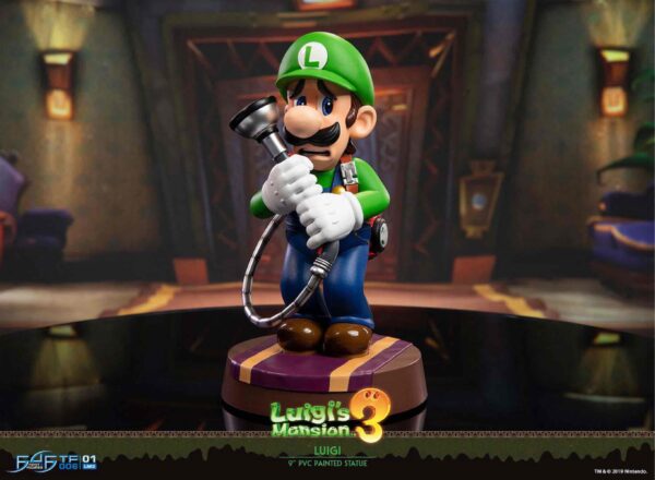 5060316622421 | P/N: 00LM03ST | Cod. Artículo: DSP0000010164 First 4 figures standard edition luigi's mansion 3 figura 25 cm