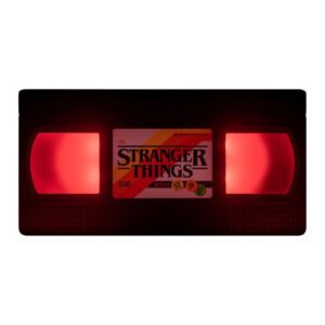 LÁMPARA STRANGER THINGS VHS LOGO PALADONE REDSTRING PP9948ST 5055964791308 | P/N: PP9948ST | Ref. Artículo: 1383355