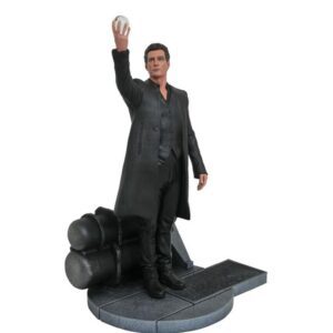 0699788825112 | P/N: DT172624 | Cod. Artículo: DSP0000003955 Figura diamond collection la torre oscura el hombre de negro 25 cm gallery pvc