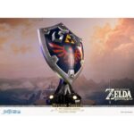 5060316623923 | P/N: 00BOTWHC | Cod. Artículo: DSP0000010371 Replica first 4 figures collector edition the legend of zelda breath of the wild escudo hyliano