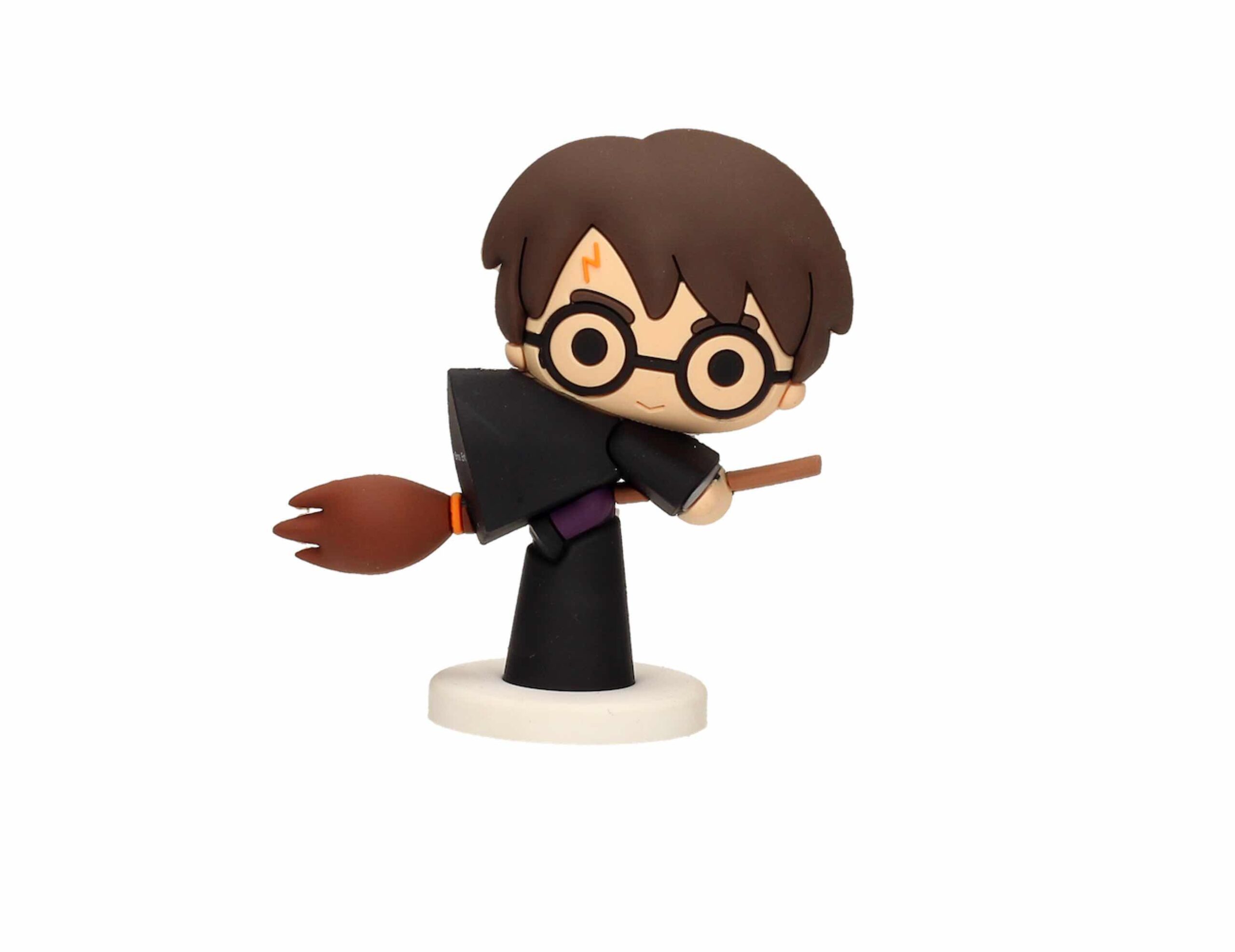 8435450223099 | P/N: WRN22309 | Cod. Artículo: DSP0000004427 Figura sd toys harry potter mini harry potter volando con nimbus y con capa negra