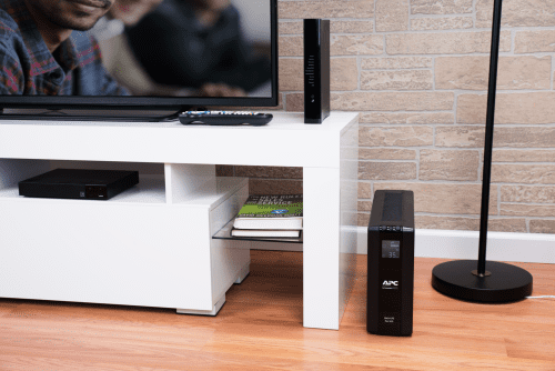 APC BR900MI sistema de alimentación ininterrumpida (UPS) Línea interactiva 0,9 kVA 540 W 6 salidas AC - Imagen 5