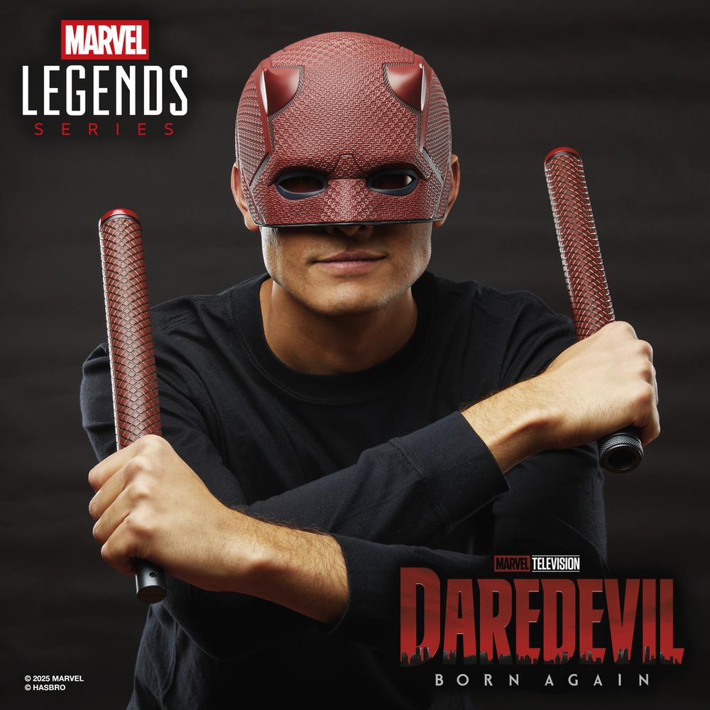 Máscara premium role play hasbro marvel legends series daredevil born again - Imagen 3